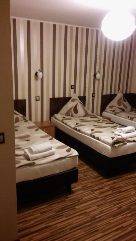 Ferienwohnung Gosciniec Pod Roza Chełmno Exterior foto